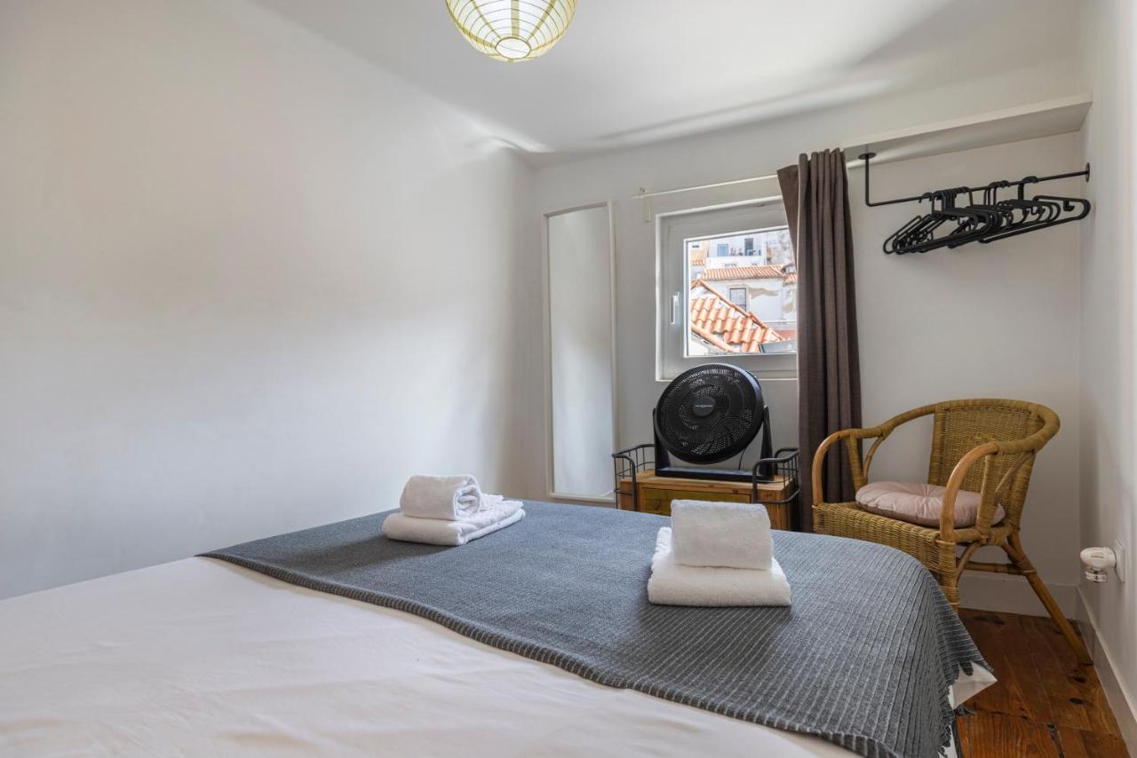Alfama 2Bdr Duplex Apartment W/ Balcony By Lovelystay Lisboa Εξωτερικό φωτογραφία