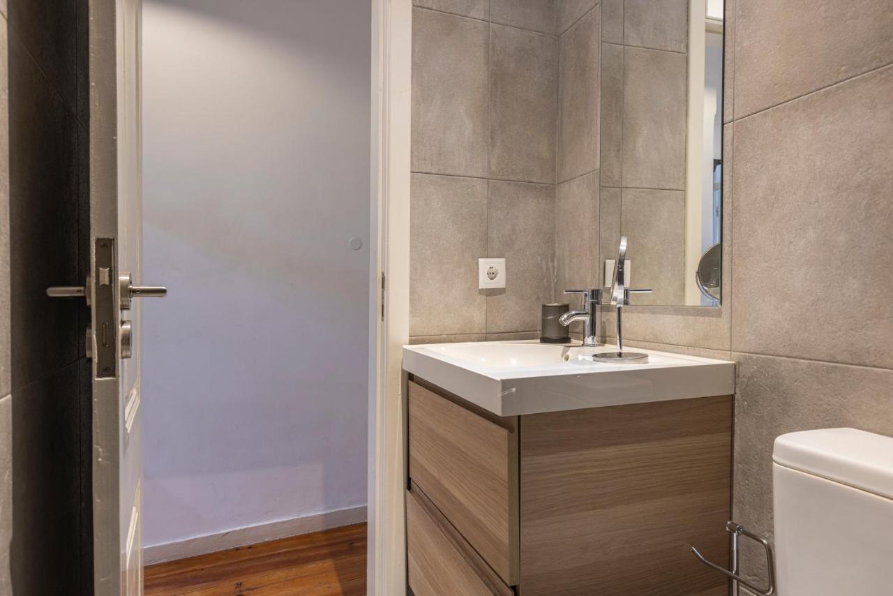 Alfama 2Bdr Duplex Apartment W/ Balcony By Lovelystay Lisboa Εξωτερικό φωτογραφία
