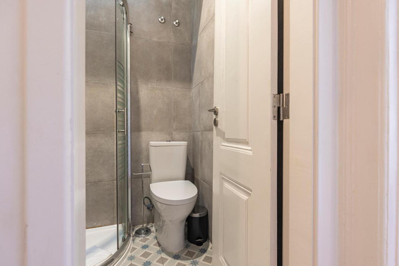 Alfama 2Bdr Duplex Apartment W/ Balcony By Lovelystay Lisboa Εξωτερικό φωτογραφία